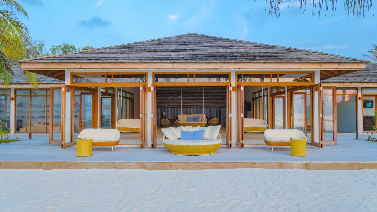 Innahura Maldives Resort Kurendhoo Exterior photo